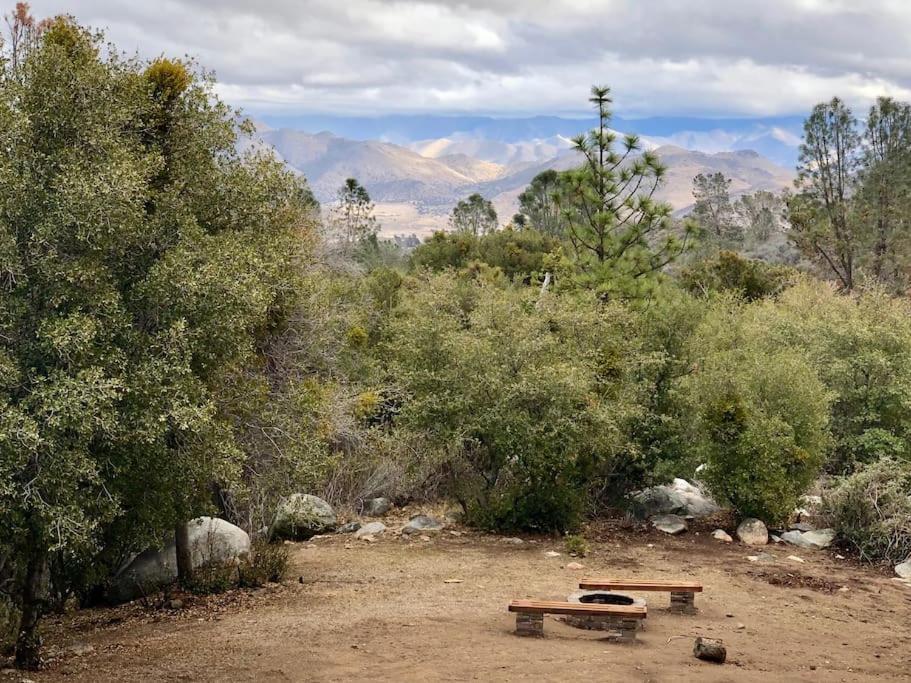 Villa Shirley Creek Retreat: A Mountain Oasis Wofford Heights Exterior foto